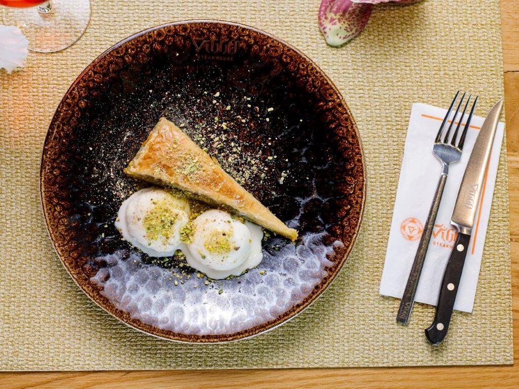 Turkish Baklava & Ice Cream 180g